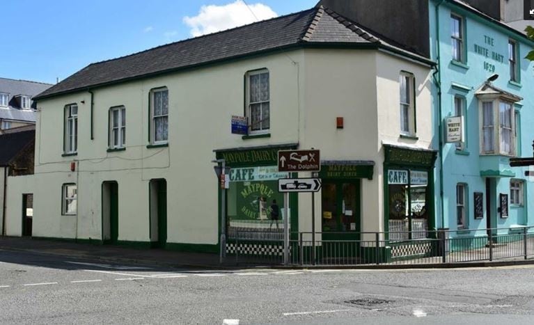 1 Pembroke St, Pembroke Dock for sale Primary Photo- Image 1 of 1