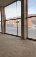 Retail in Gelves, Sevilla to rent Interior Photo- Image 1 of 5