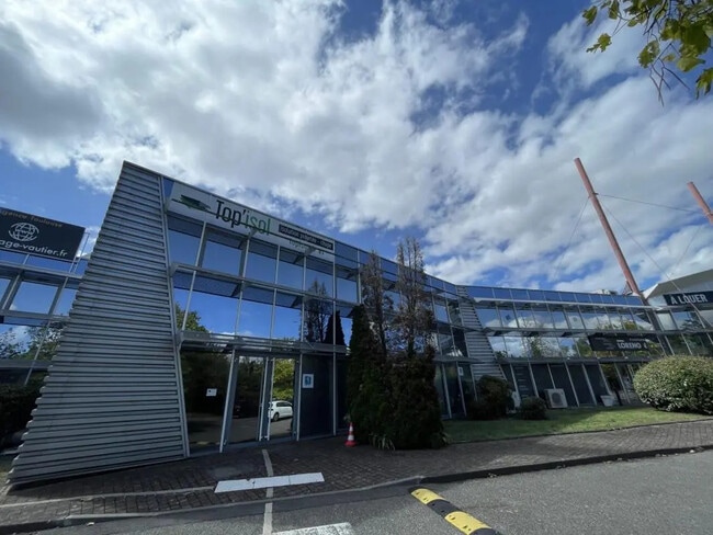 More details for 26 Chemin De La Glacière, Toulouse - Office, Light Industrial to Rent