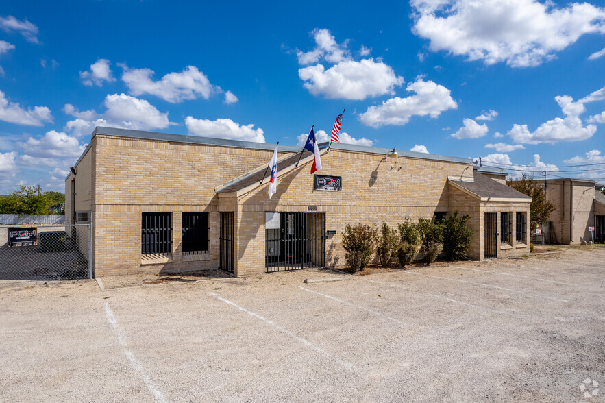 7222 NE Loop 410, San Antonio, TX for sale - Primary Photo - Image 1 of 17