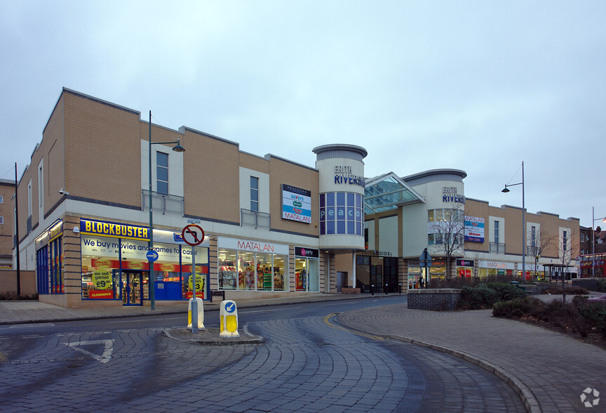 Pier Rd, Erith for rent - Building Photo - Image 3 of 9