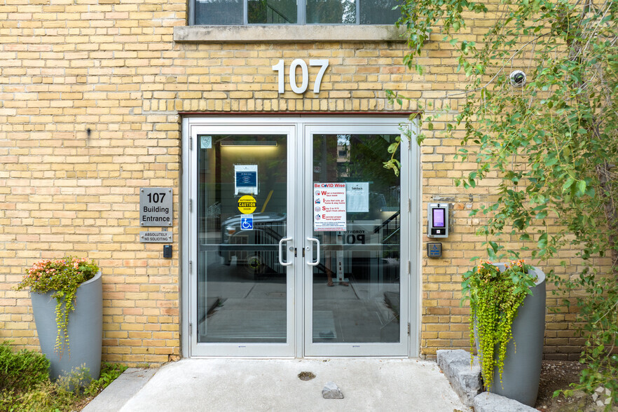 107 Atlantic Ave, Toronto, ON for rent - Building Photo - Image 2 of 2