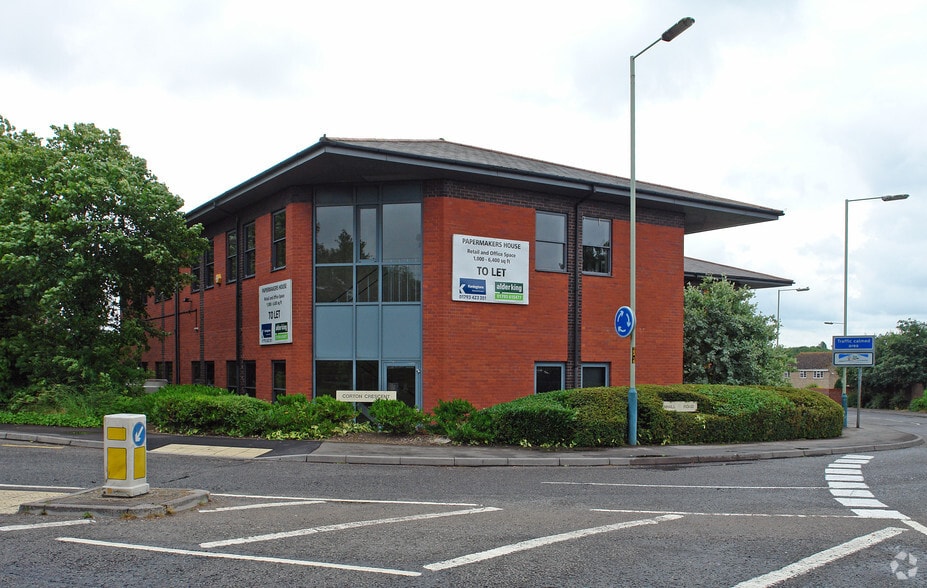 1 Rivenhall Rd, Swindon to rent - Building Photo - Image 3 of 3