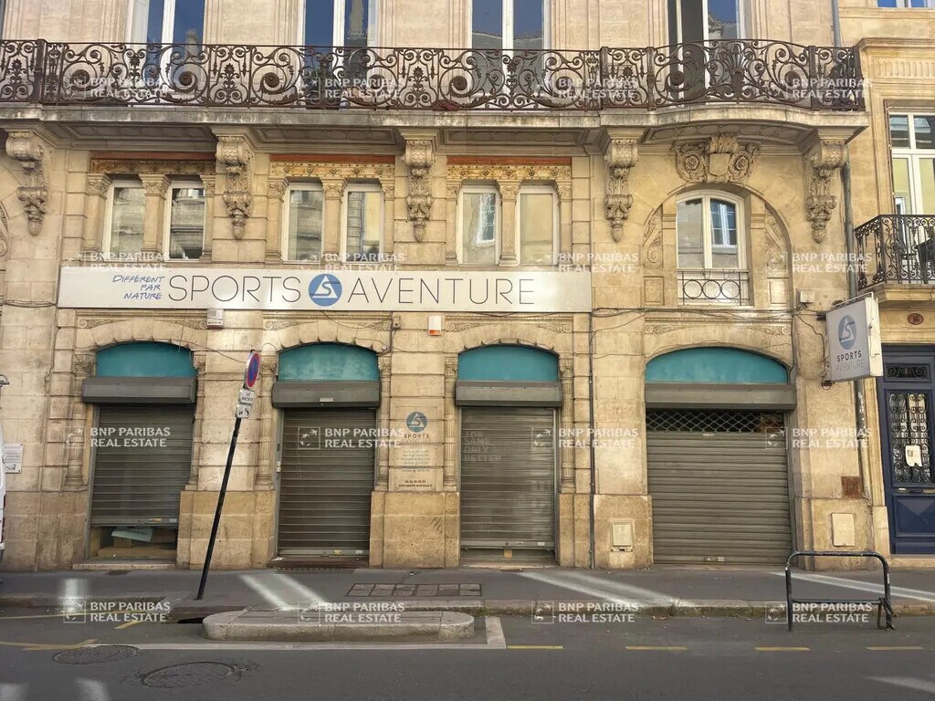 Location Commerce 1 092 m² - Photo 1