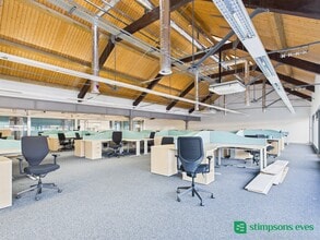 Wolverton Park Rd, Milton Keynes to rent Interior Photo- Image 1 of 12