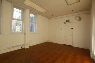 Whickham Vw, Newcastle Upon Tyne to rent Interior Photo- Image 1 of 2