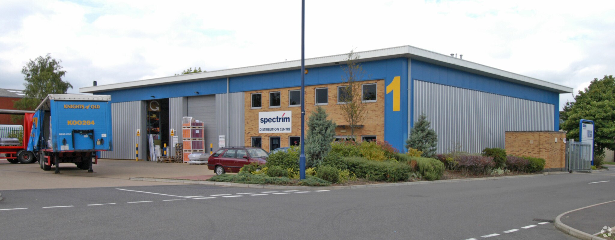 Lodge Way, Northampton for sale Primary Photo- Image 1 of 1