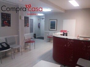Retail in Segovia, Segovia to rent Interior Photo- Image 1 of 3