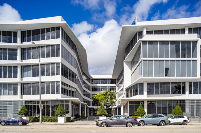 More details for 850 NW 42nd Ave, Miami, FL - Office, Office / Medical to Rent