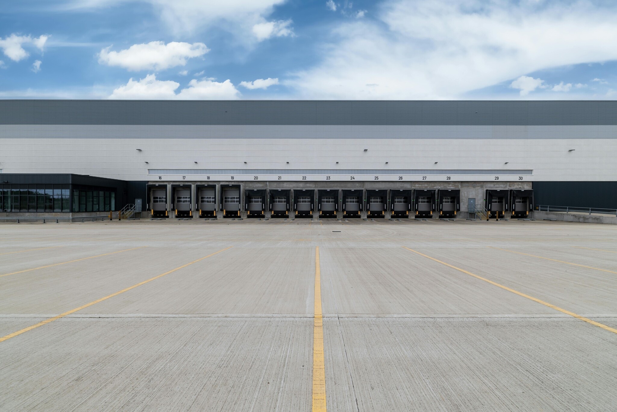 Catalina Appr, Warrington to rent Building Photo- Image 1 of 4