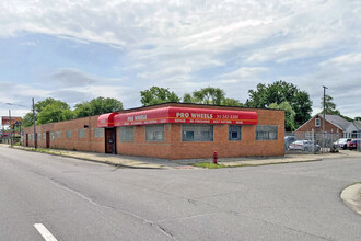 12933 W Eight Mile Rd, Detroit, MI for rent Building Photo- Image 1 of 2