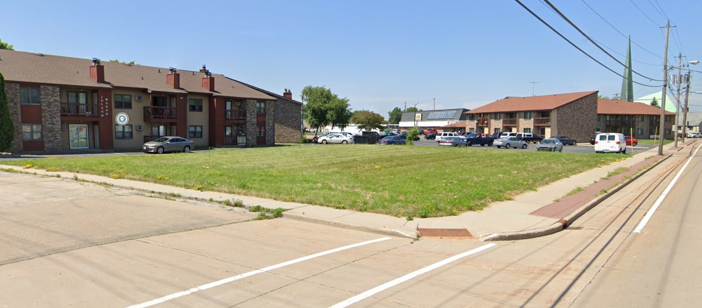 400 1st St, Neenah 54956 UK