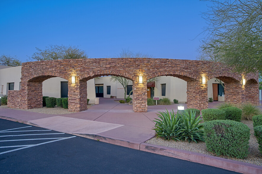 6591 W Thunderbird Rd, Glendale, AZ for rent - Building Photo - Image 2 of 7