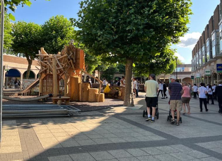 Somerset Sq, Nailsea to rent - Building Photo - Image 3 of 3