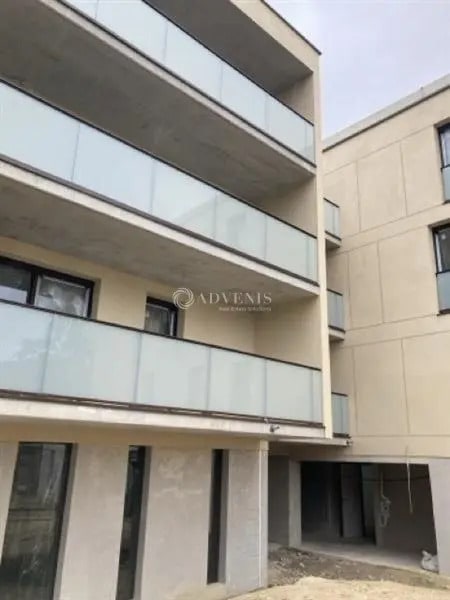 Vente Commerce 99 m² - Photo 1