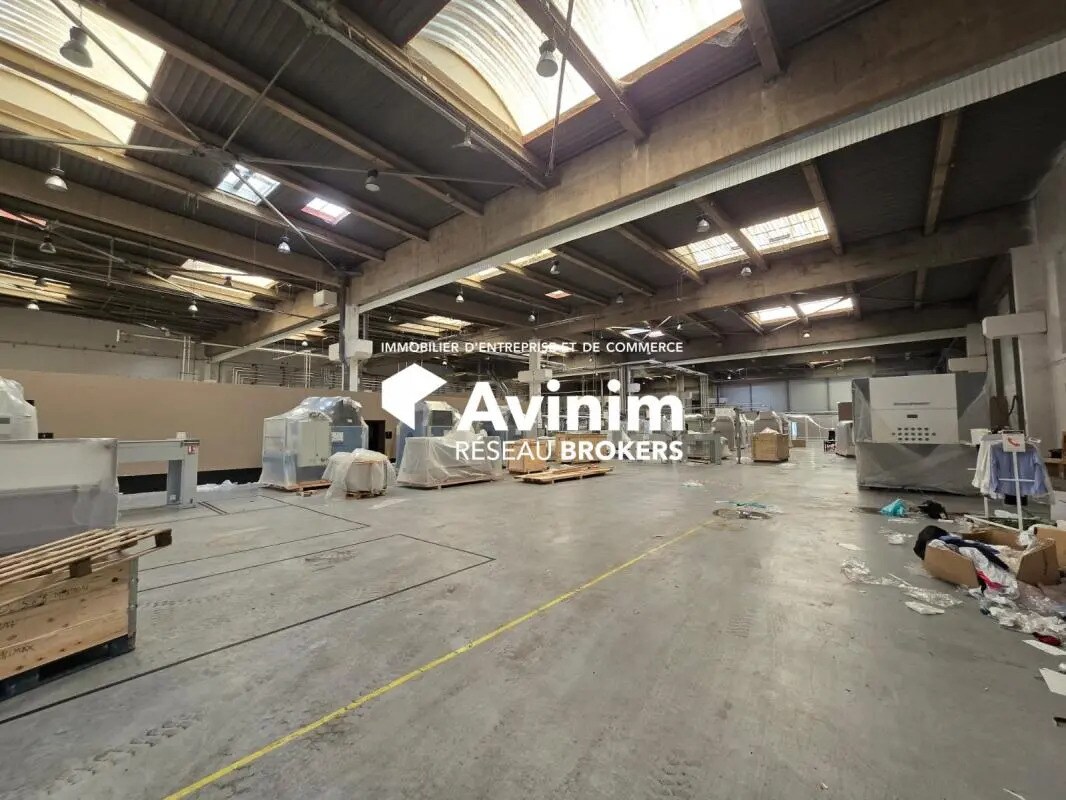 Industrial in SAINT-OUEN-L'AUMONE to rent Interior Photo- Image 1 of 2