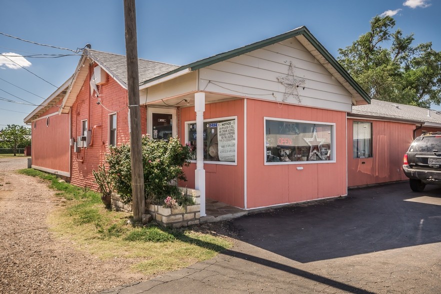 12037 E Frederic Ave, Pampa, TX for sale - Primary Photo - Image 1 of 1