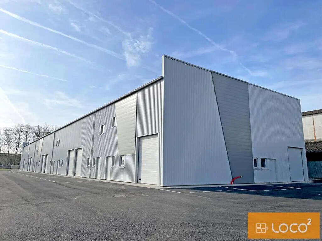 Location Entrepôt 90 m² - Photo 1