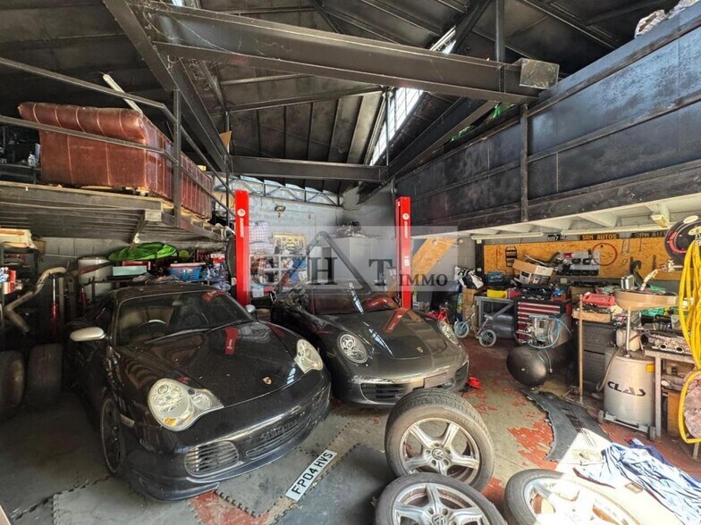 Industrial in Évry-Courcouronnes for sale - Interior Photo - Image 2 of 9