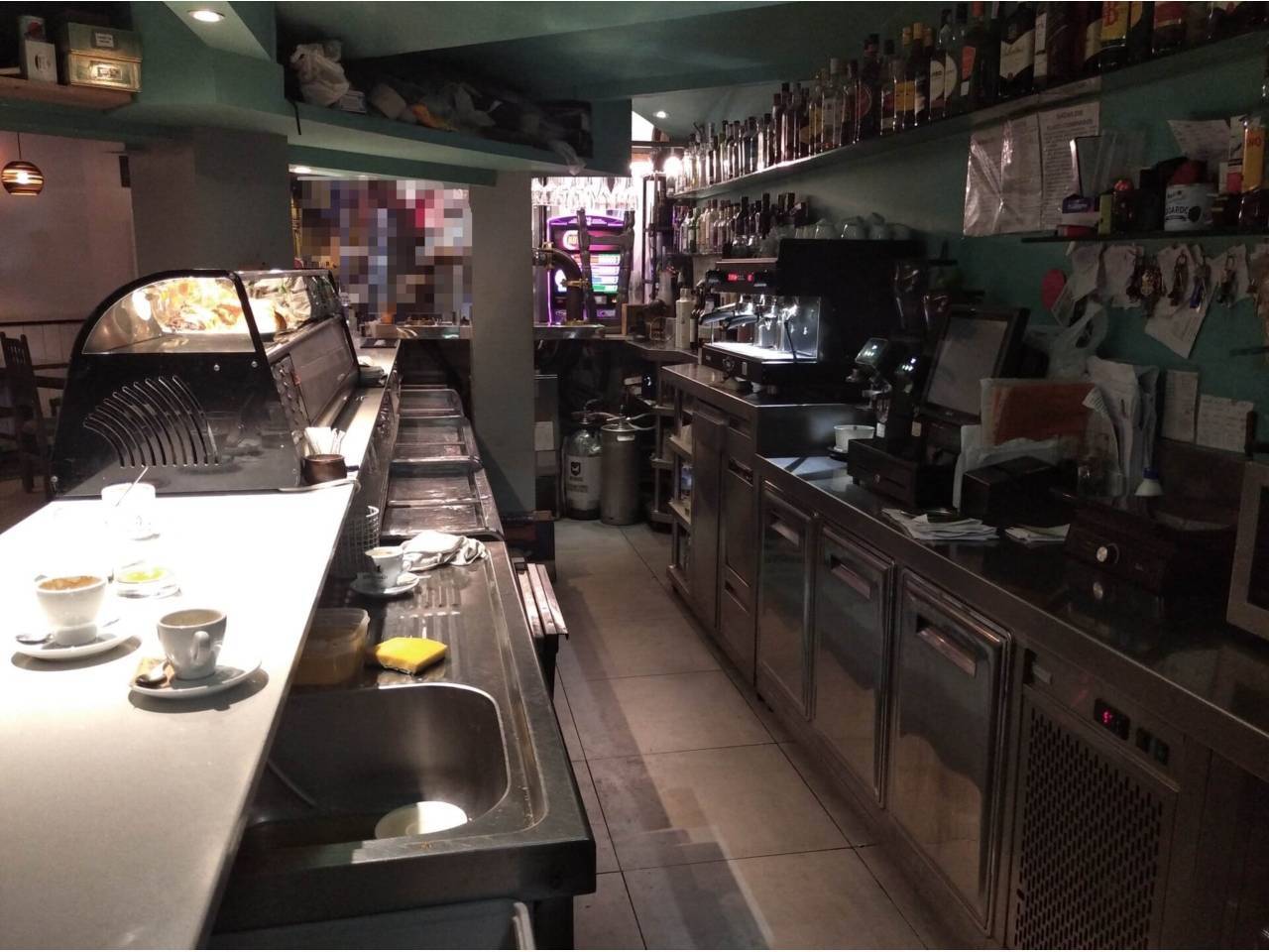 Retail in Barcelona, Barcelona to rent Interior Photo- Image 1 of 2