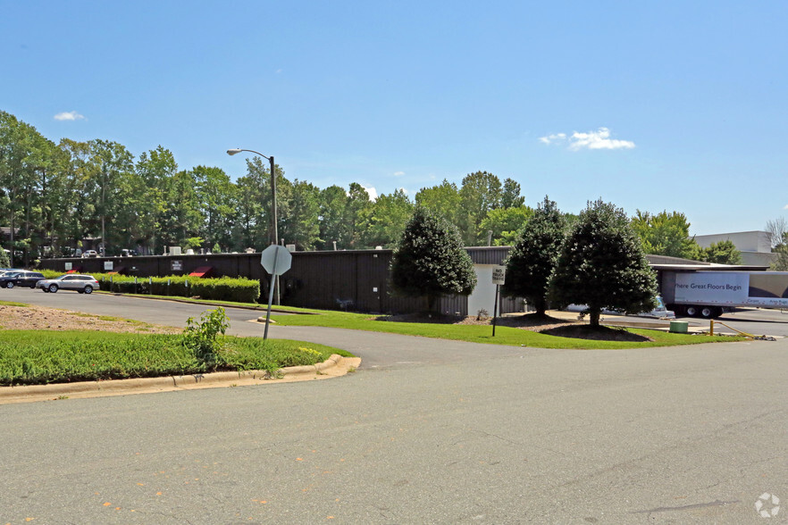 6241 Westgate Rd, Raleigh, NC for sale - Primary Photo - Image 1 of 1