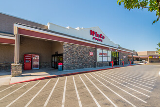 7901-8001 SE Powell Blvd, Portland, OR for rent Building Photo- Image 1 of 8