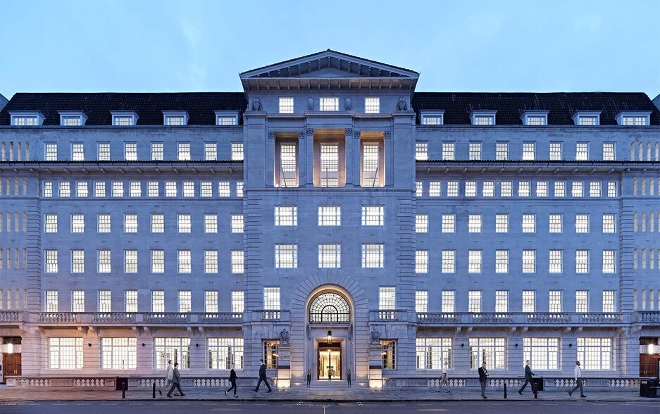 Lackington St, London to rent - Building Photo - Image 2 of 18