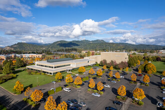 3500 Chad Dr, Eugene, OR - aerial  map view