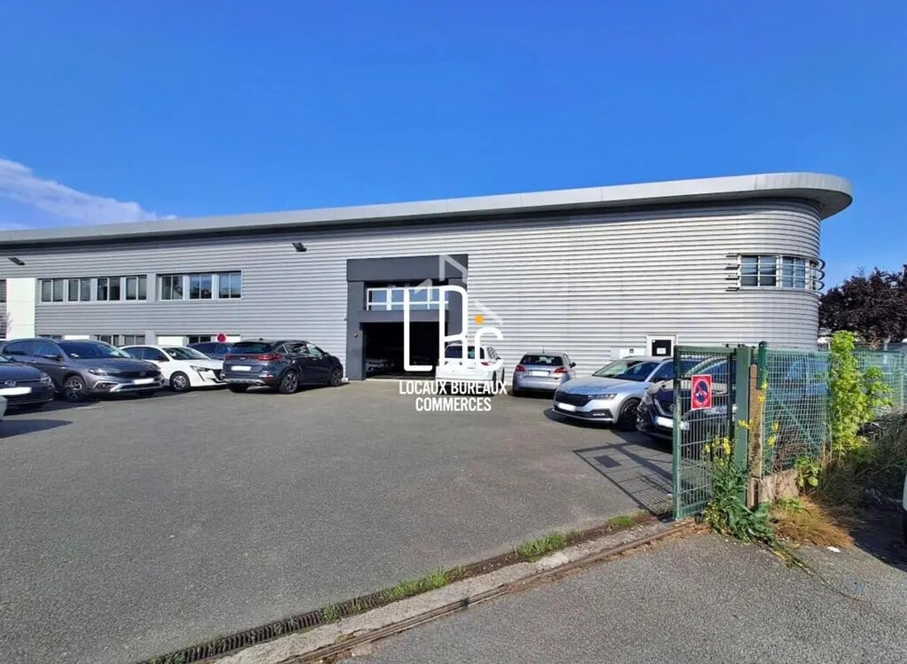 Location Bureaux 959 m² - Photo 1