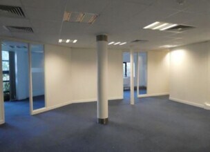 167-169 London Rd, Kingston Upon Thames to rent Interior Photo- Image 1 of 1