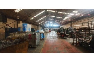 2 Village Walk, Wednesbury to rent Interior Photo- Image 2 of 2