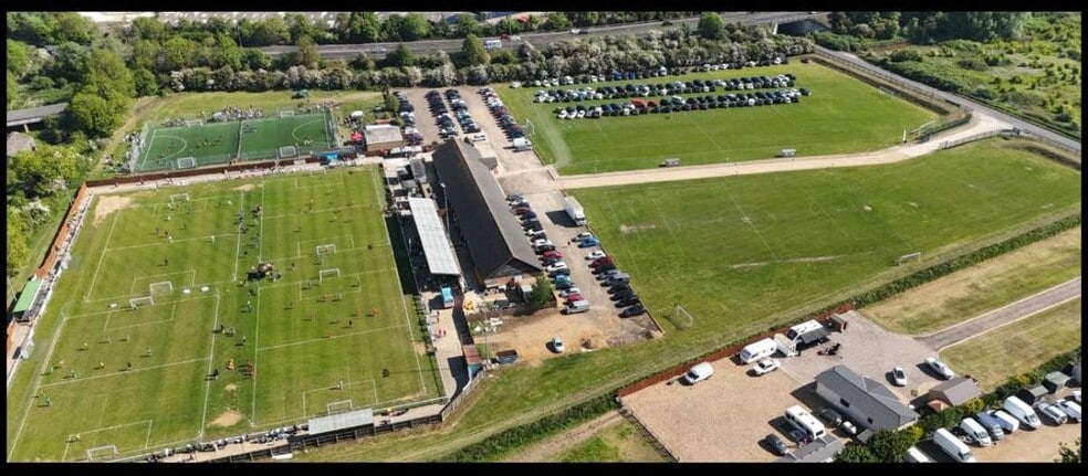 Langford Rd, Biggleswade for sale - Primary Photo - Image 1 of 1