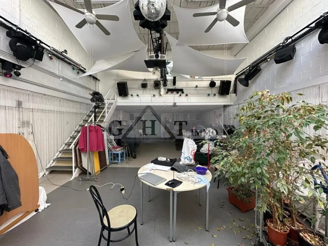 Industrial in Bondoufle for sale Interior Photo- Image 1 of 10