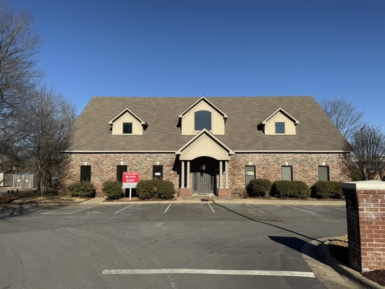 6323 Ranch Dr, Little Rock, AR for sale - Building Photo - Image 1 of 1