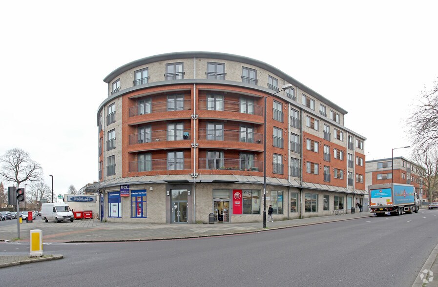 30-32 Streatham Pl, London for sale - Primary Photo - Image 1 of 1