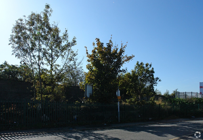 Tavistock Rd, West Drayton for sale - Primary Photo - Image 1 of 1