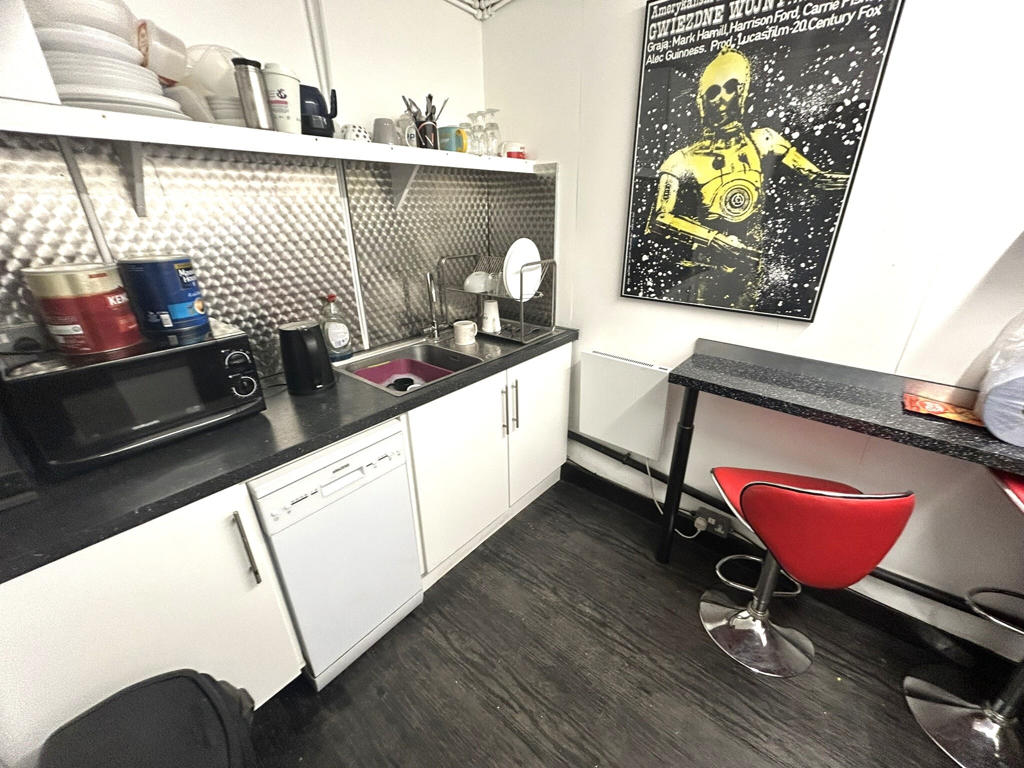 Main St S, Leeds to rent Interior Photo- Image 1 of 6