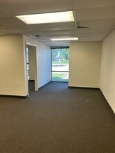 500 E Arapaho Rd, Richardson, TX for rent Building Photo- Image 2 of 2