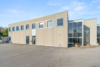 2802 Ingleton Ave, Burnaby, BC for rent Building Photo- Image 2 of 9