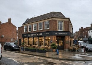 37 Castle Gate, Newark to rent Building Photo- Image 1 of 4