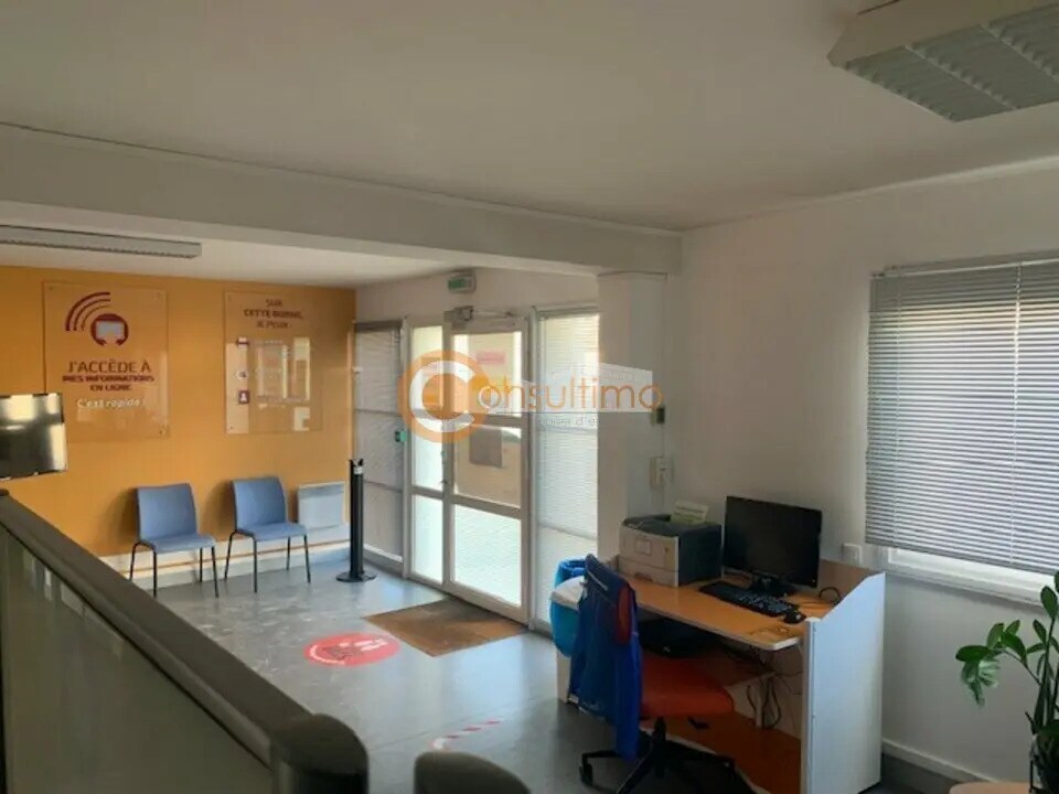 Office in Pessac to rent Interior Photo- Image 1 of 12
