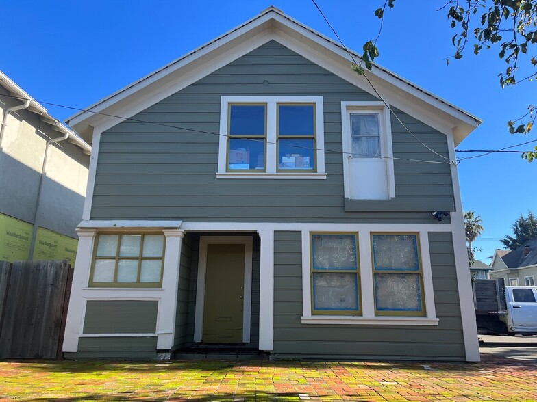 5874 Doyle St, Emeryville, CA for sale - Primary Photo - Image 1 of 1