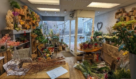 2 Station St, Lewes to rent - Interior Photo - Image 2 of 3