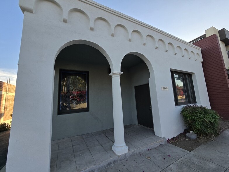 1440 Colorado Blvd, Pasadena, CA for rent - Building Photo - Image 1 of 10