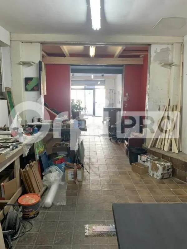 Location Commerce 100 m² - Photo 1