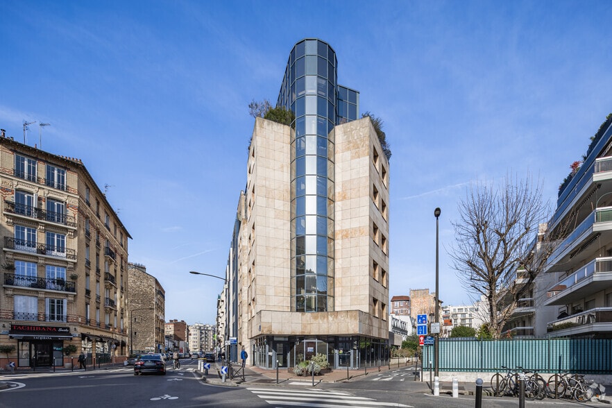 76 Boulevard De La République, Boulogne-Billancourt to rent - Building Photo - Image 2 of 22