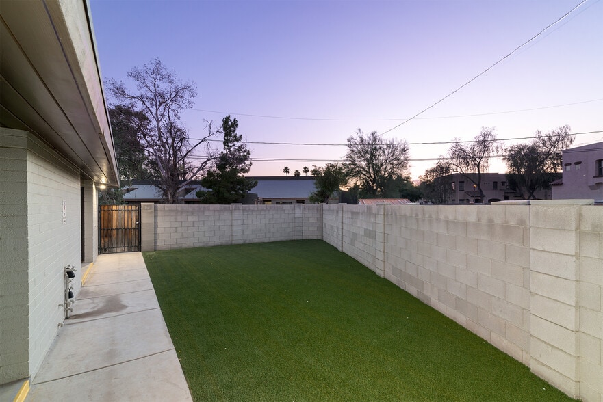 914 S Kenwood Cir, Tempe, AZ for sale - Building Photo - Image 3 of 38
