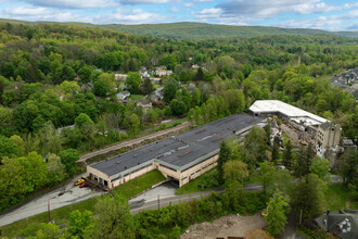 33 Gingerbread Castle Rd, Hamburg, NJ - AERIAL  map view - Image1