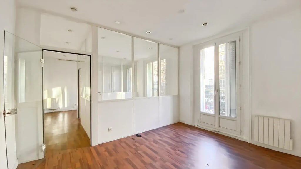 Location Bureaux 107 m² - Photo 1