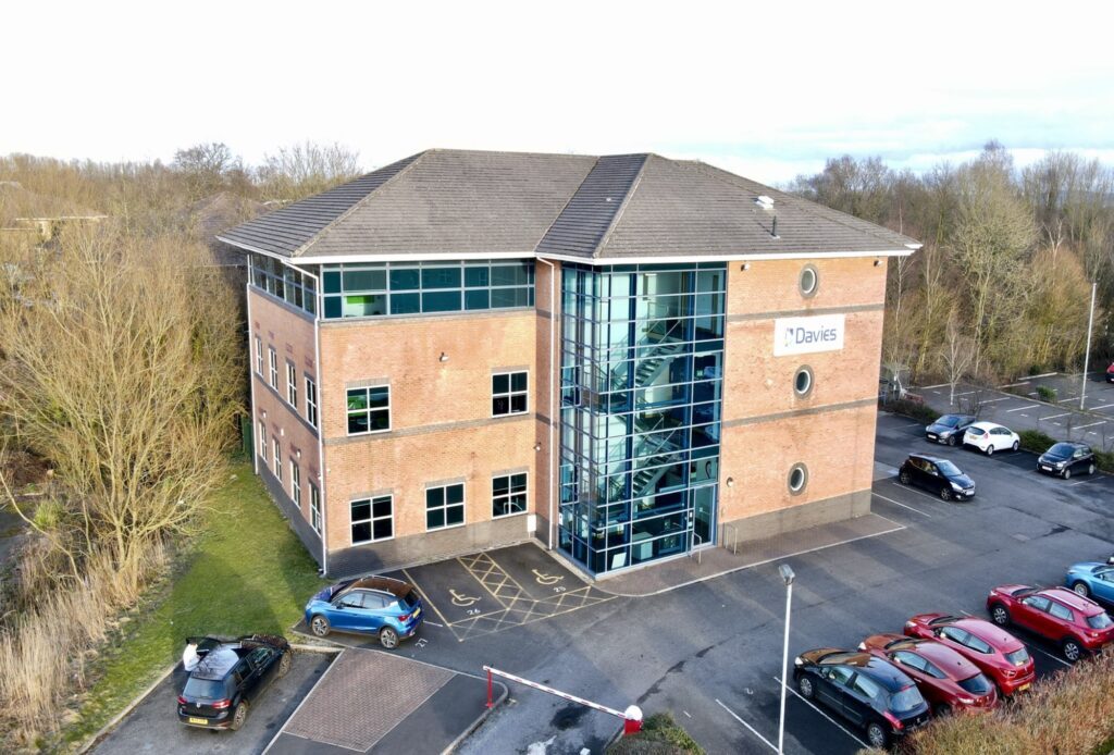 Caxton Rd, Preston to rent Building Photo- Image 1 of 4